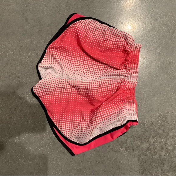 UT Austin Longhorn Nike Dri-Fit Athletic shorts - Picture 3 of 5